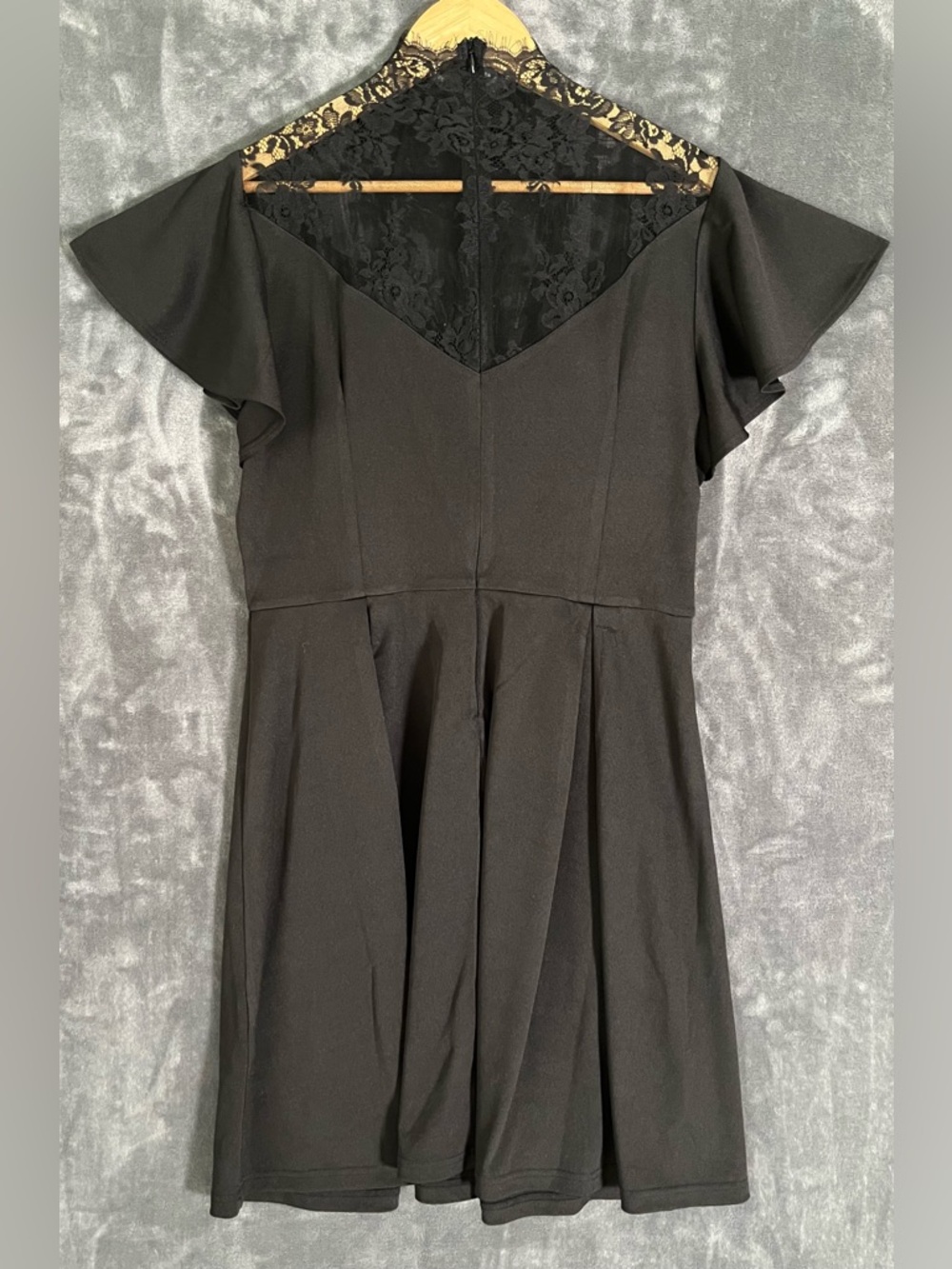 Scarlet Darkness XL Black Lace Yolk Flutter Sleeve Dress